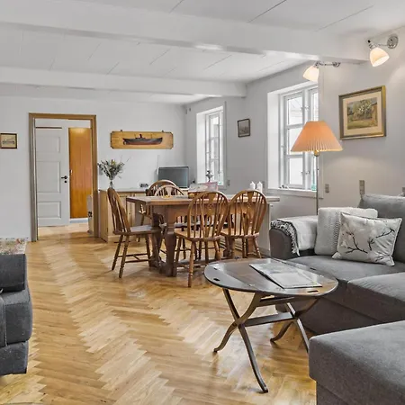 Holiday home Amazing In With House Sea View *